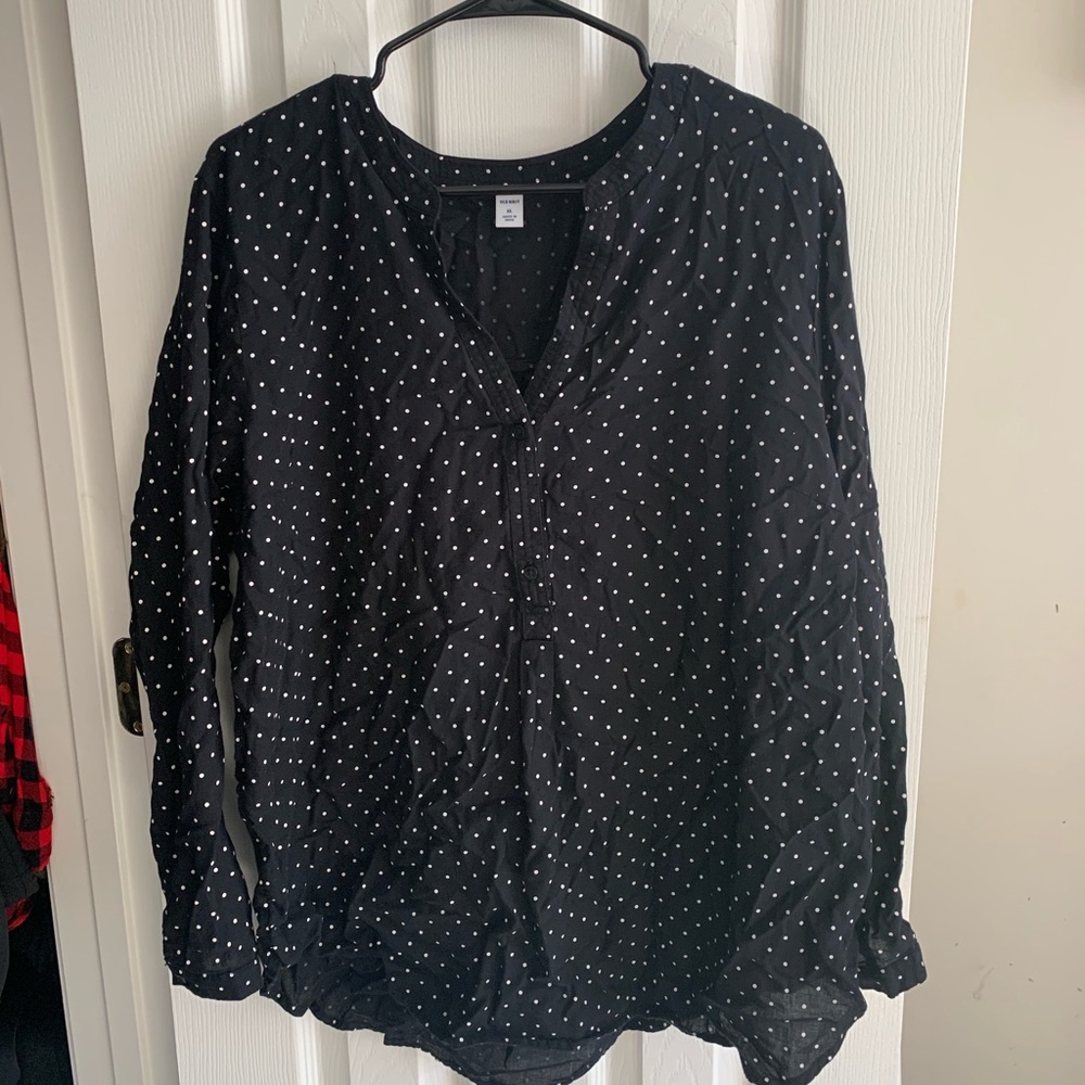 Black polka dot long sleeve blouse